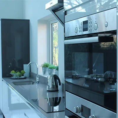 a kettle and kitchen countertop